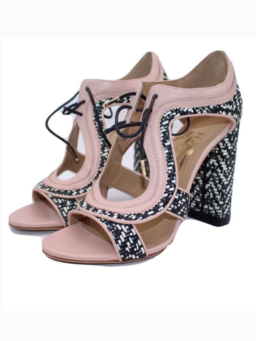 NEW Sandals Salvatore Ferragamo Edith Twist Size 8
